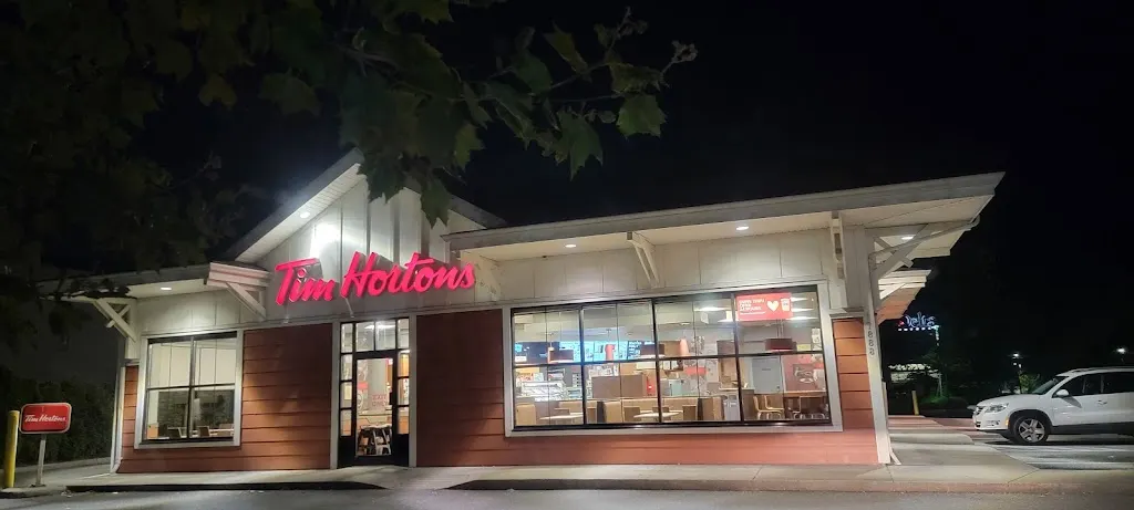 Tim Hortons storefront and interior at 17888 56 Ave, Cloverdale, BC