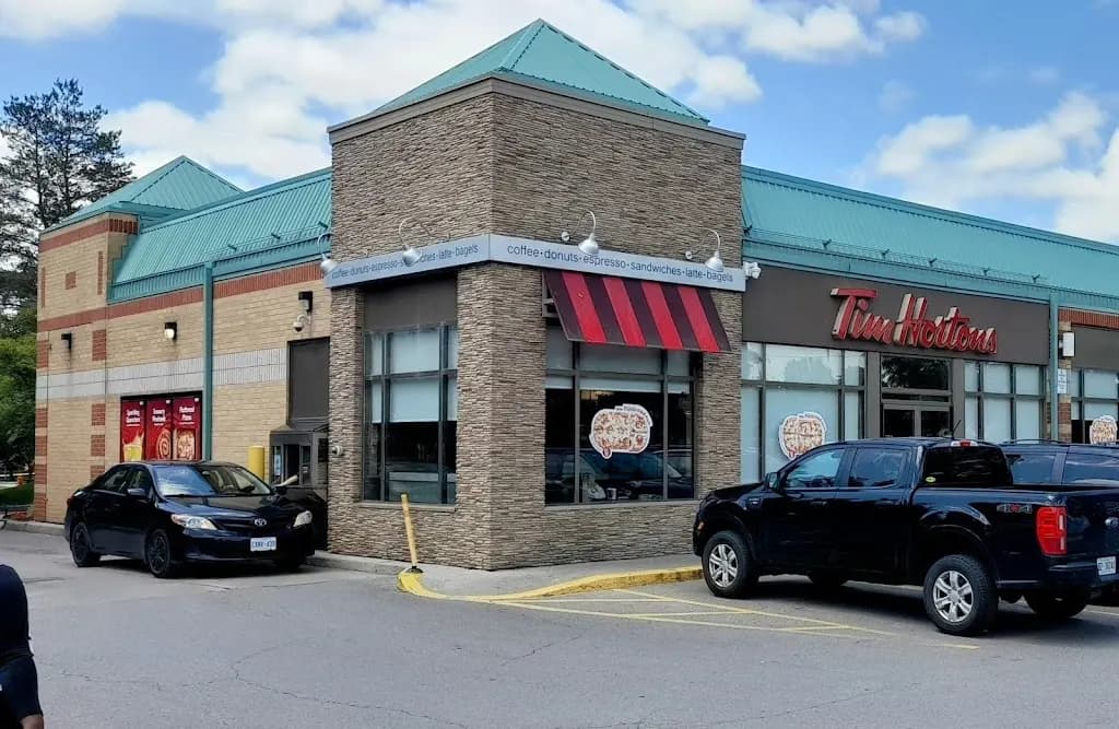Tim Hortons storefront and interior at 14872 Yonge St, Aurora, ON