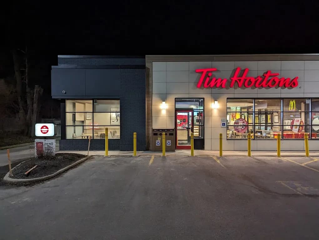 Tim Hortons storefront and interior at 350 Yonge St, Barrie, ON