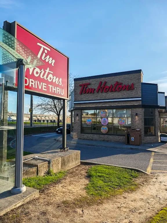 Tim Hortons storefront and interior at 1900 Midland Ave, Scarborough, ON
