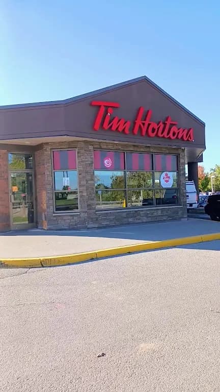 Tim Hortons storefront and interior at 4191 Innisfill Beach Rd, Thornton, ON