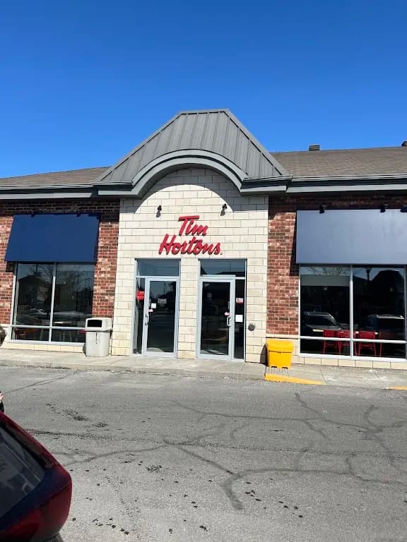 Tim Hortons storefront and interior at 3601 Boul Frechette, Chambly, QC